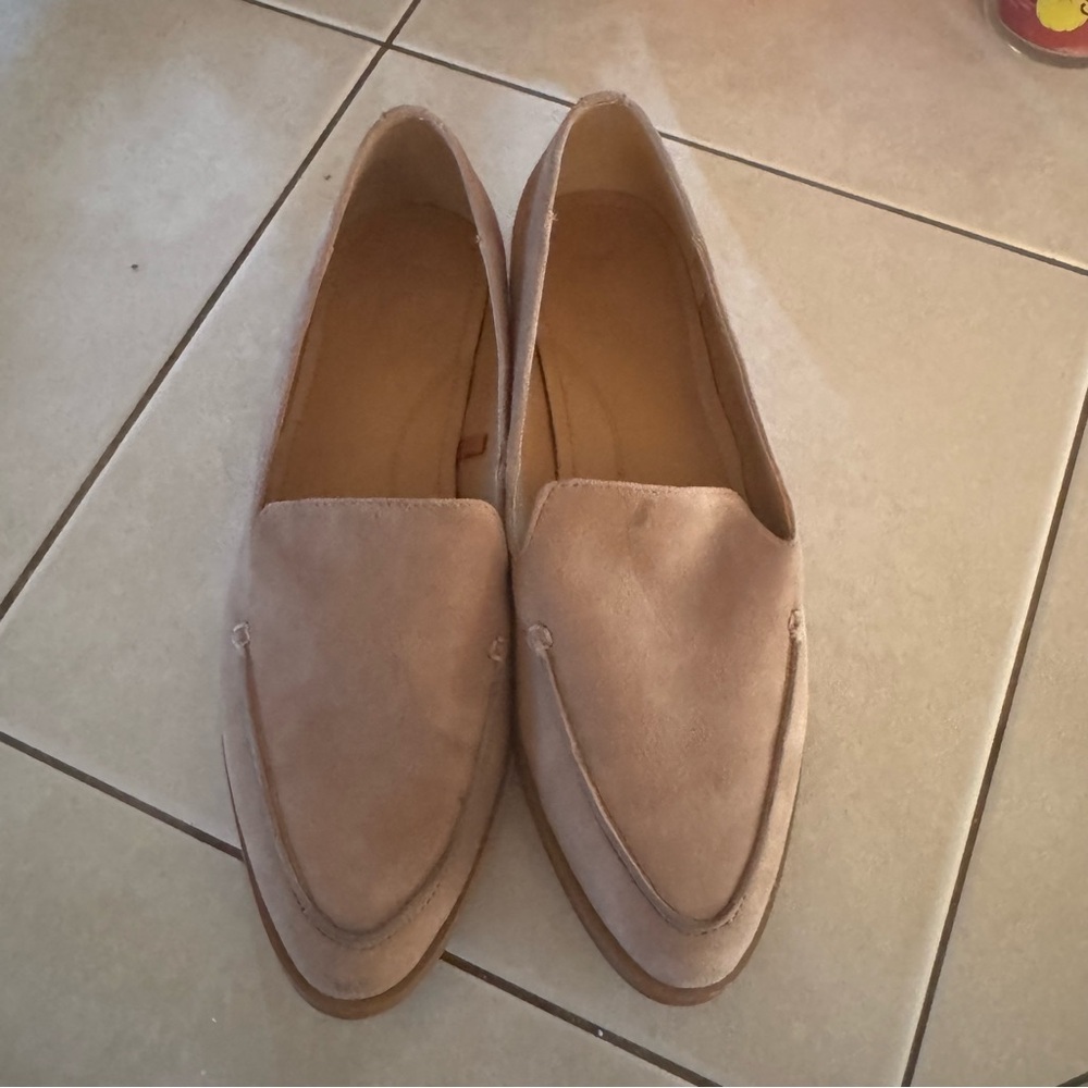 Elegant Tan Loafers for Women